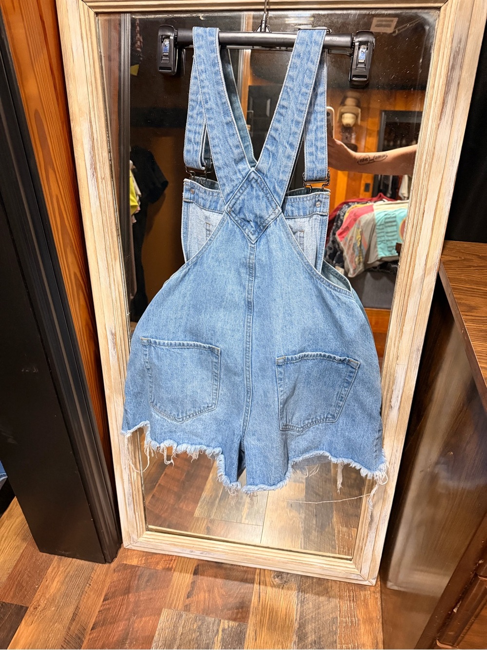 Jeans Subcategory Identification - Picture 2 of 3